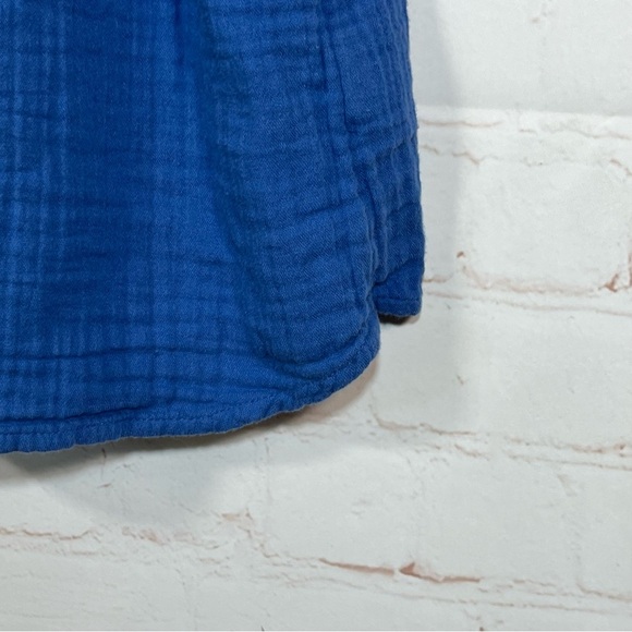 Old Navy Embroidered Flutter Sleeve Swing Blouse Womens XS Blue Cotton Western - Picture 9 of 10